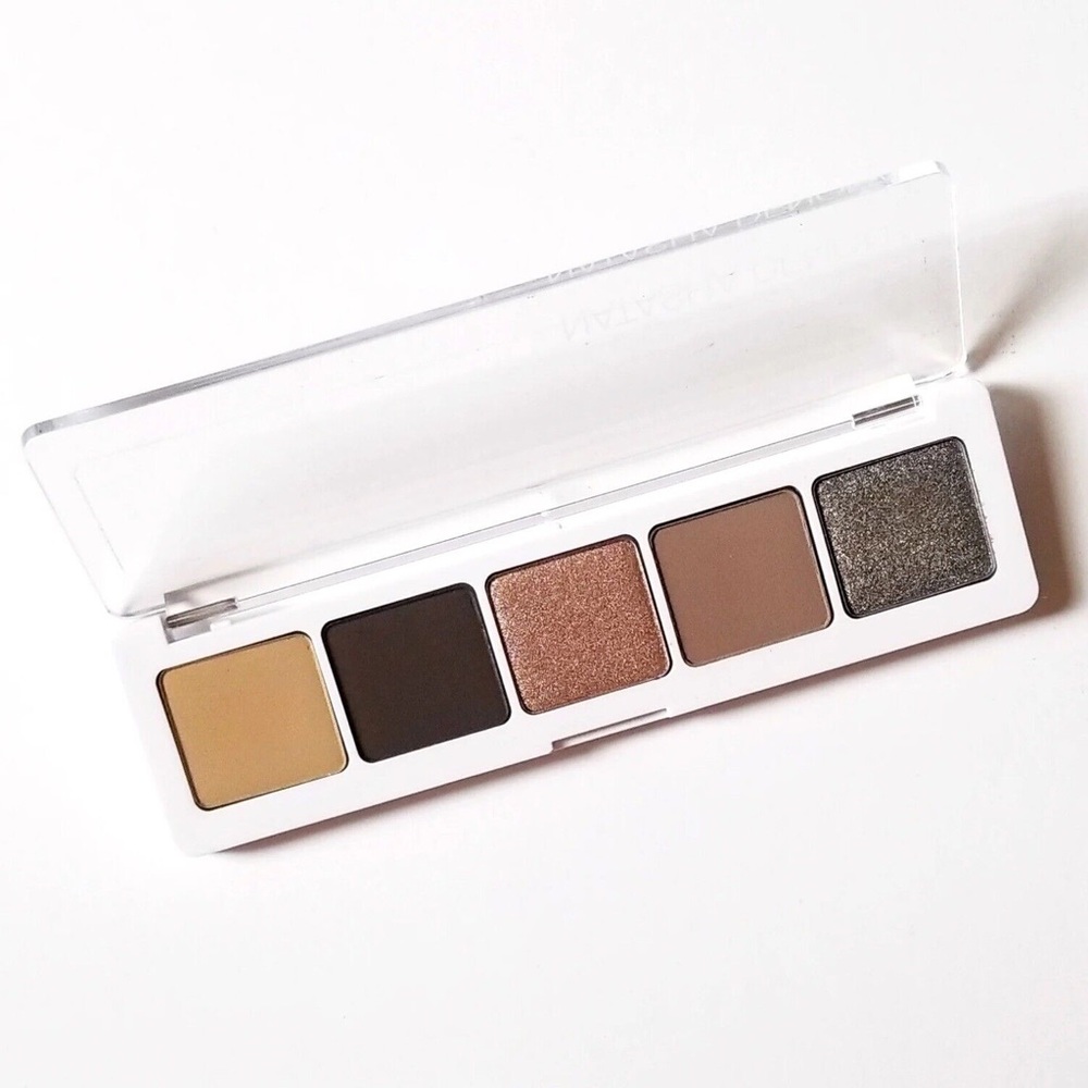NATASHA DENONA Ayana Neutral Eyeshadow Palette 5 shades